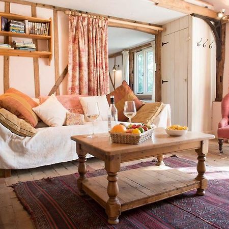 Bromans Barn A Beautiful Cottage By The Sea And Cudmore Nature Reserve West Mersea Exteriör bild